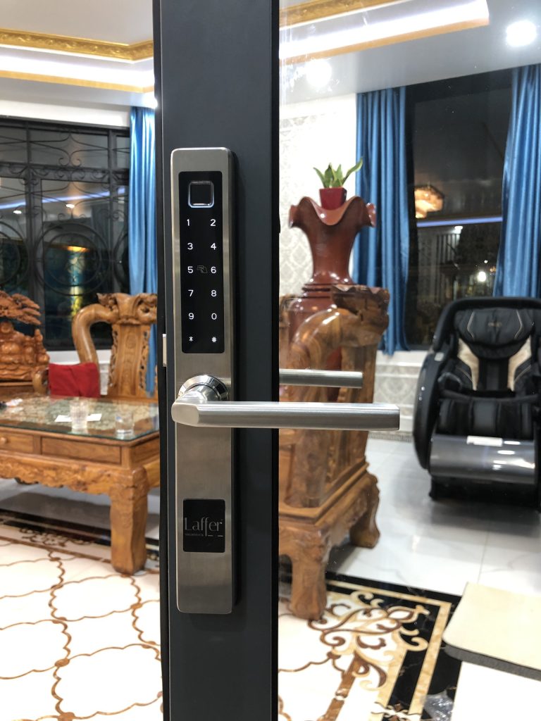 Laffer-XF18-11-768x1024